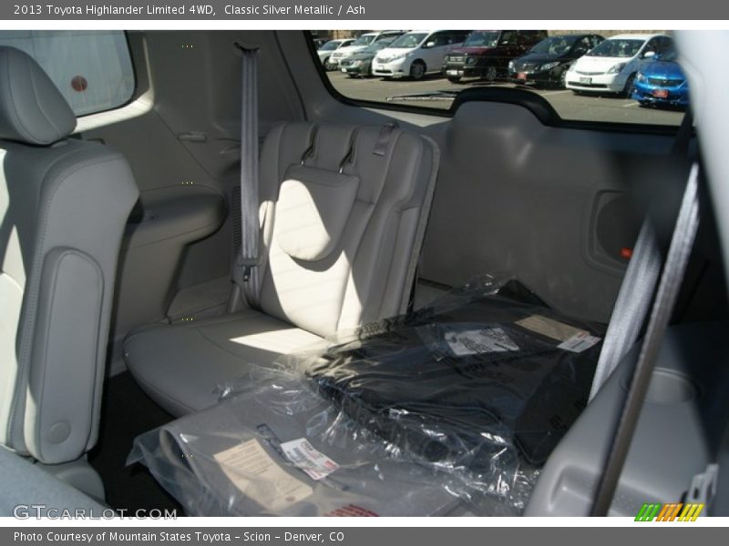 Classic Silver Metallic / Ash 2013 Toyota Highlander Limited 4WD