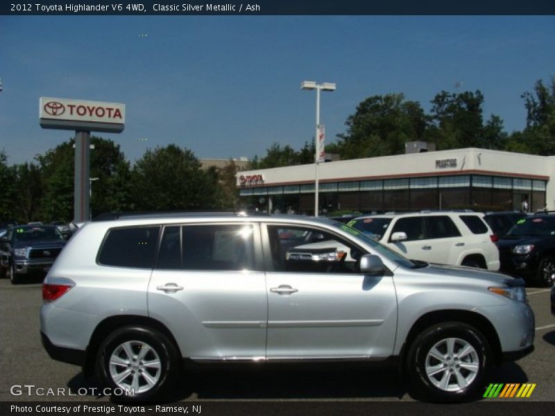Classic Silver Metallic / Ash 2012 Toyota Highlander V6 4WD