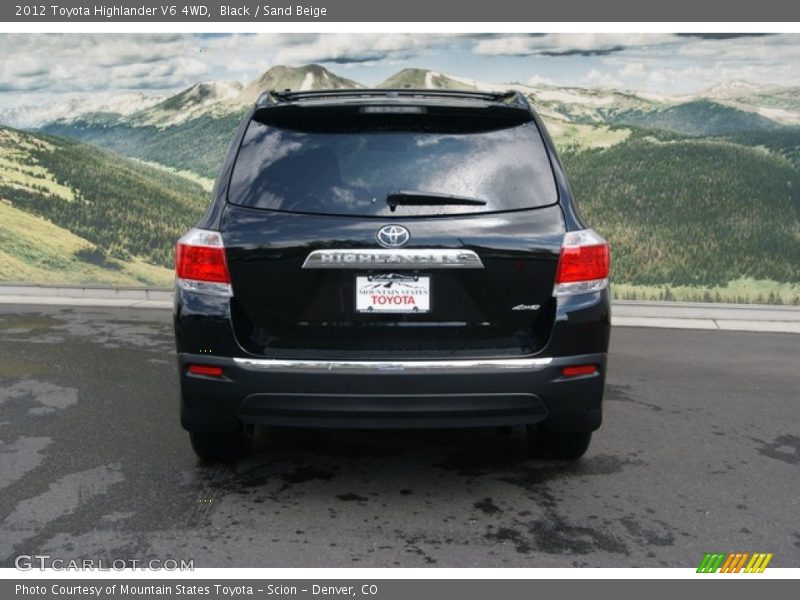 Black / Sand Beige 2012 Toyota Highlander V6 4WD