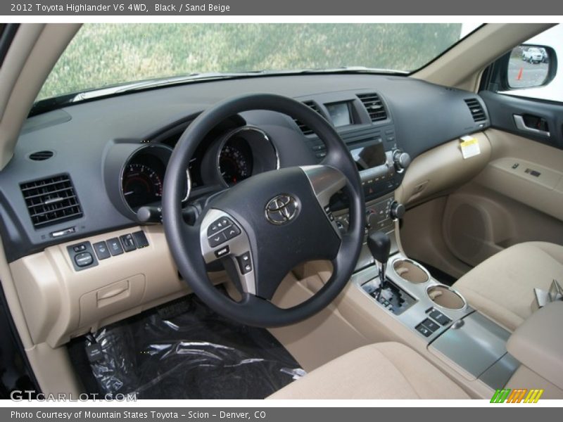 Black / Sand Beige 2012 Toyota Highlander V6 4WD