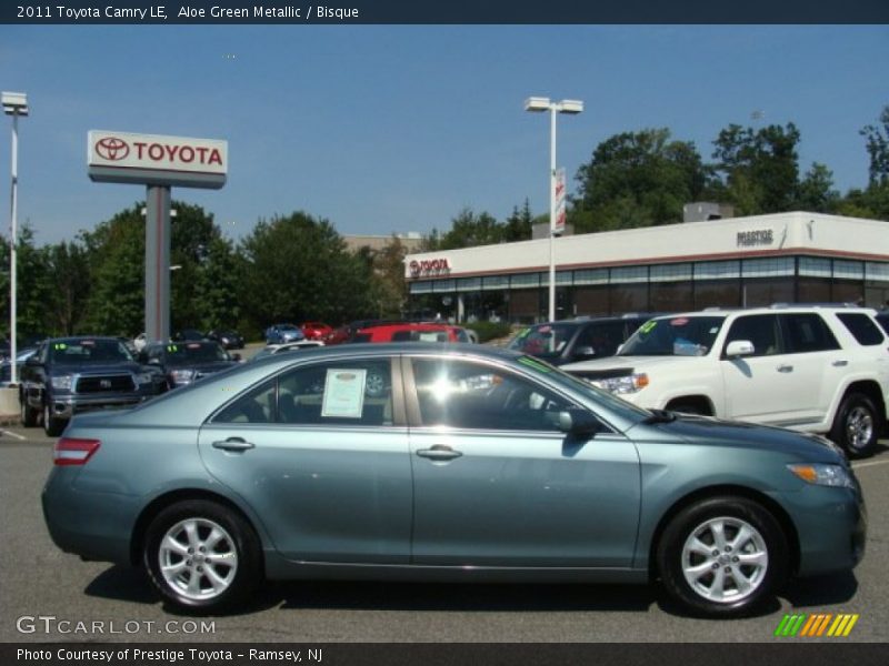 Aloe Green Metallic / Bisque 2011 Toyota Camry LE