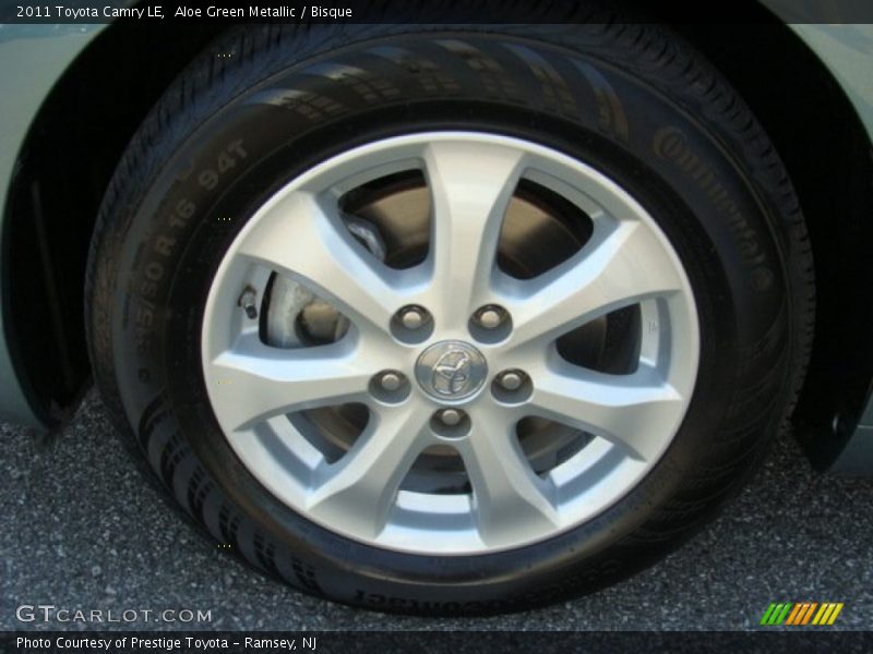 Aloe Green Metallic / Bisque 2011 Toyota Camry LE