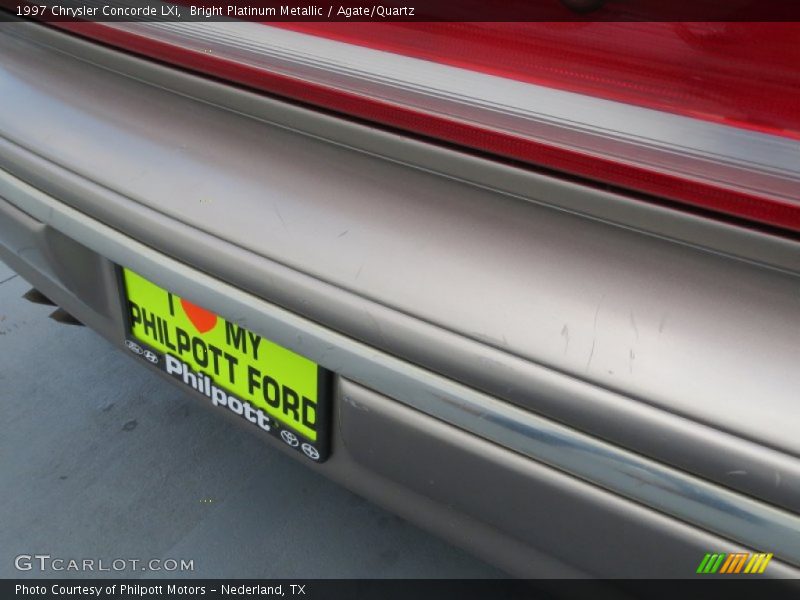 Bright Platinum Metallic / Agate/Quartz 1997 Chrysler Concorde LXi