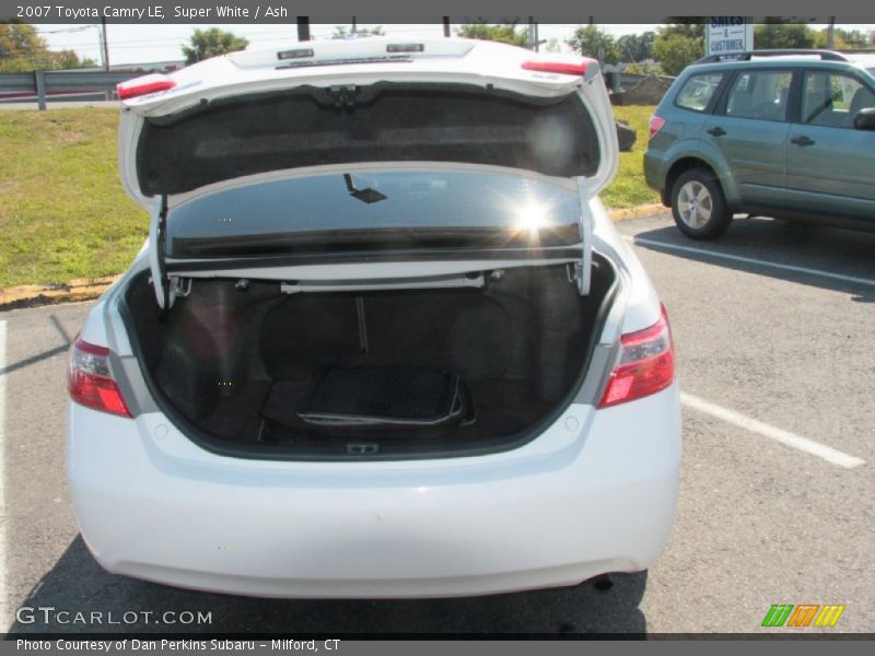Super White / Ash 2007 Toyota Camry LE