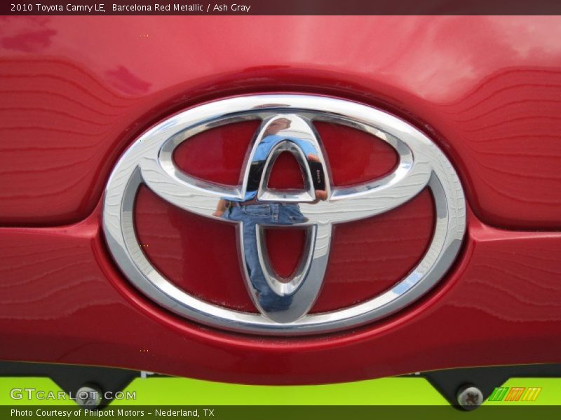 Barcelona Red Metallic / Ash Gray 2010 Toyota Camry LE
