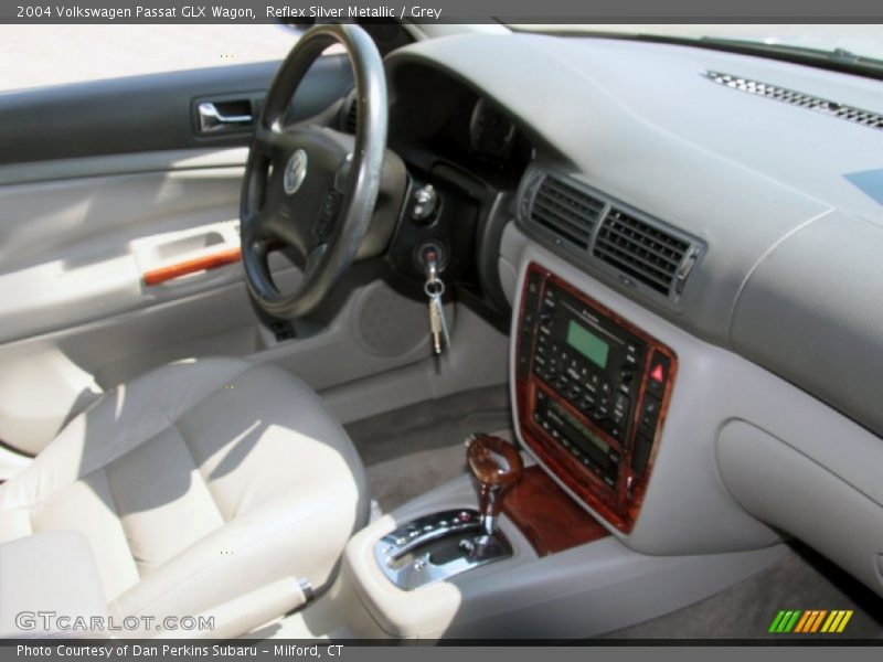 Reflex Silver Metallic / Grey 2004 Volkswagen Passat GLX Wagon