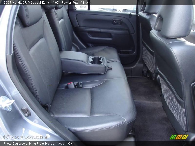 Pewter Pearl / Black 2005 Honda CR-V Special Edition 4WD
