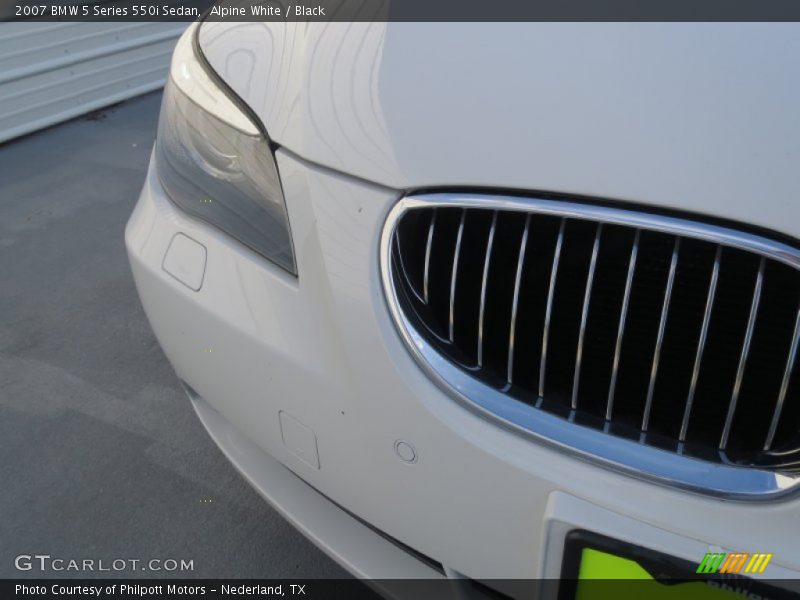 Alpine White / Black 2007 BMW 5 Series 550i Sedan