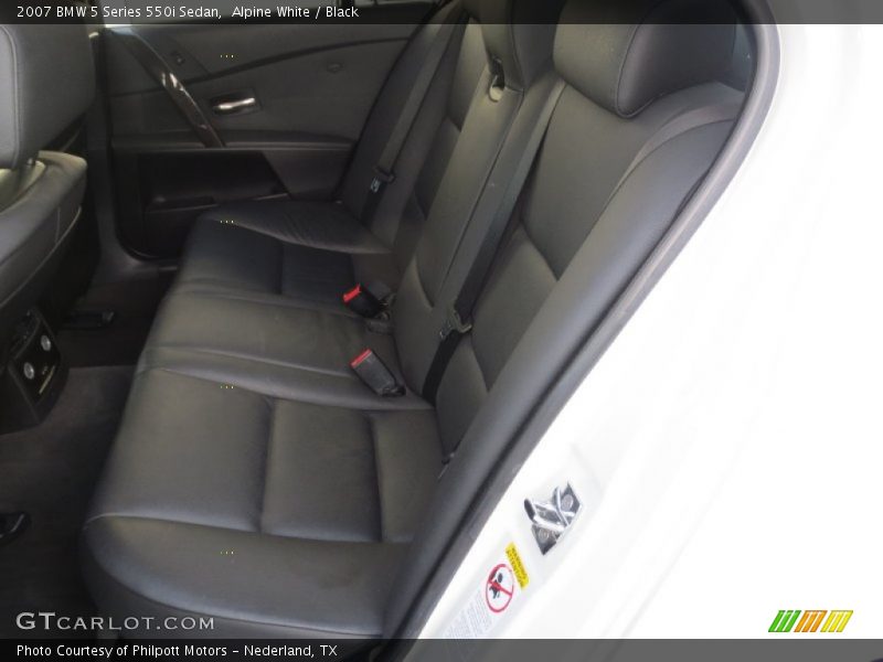 Alpine White / Black 2007 BMW 5 Series 550i Sedan