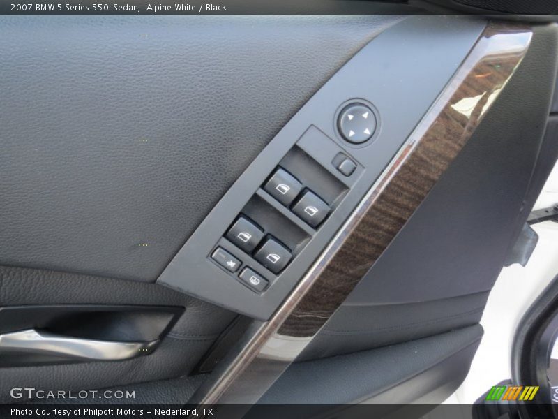 Alpine White / Black 2007 BMW 5 Series 550i Sedan