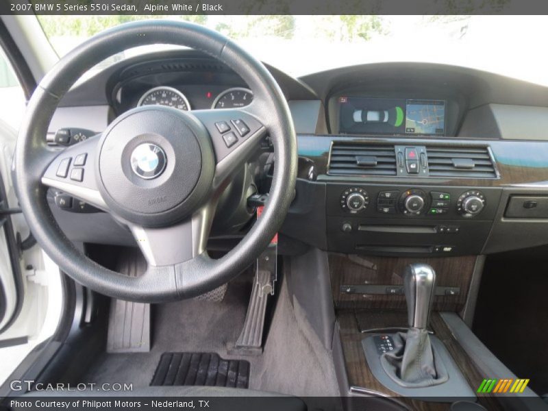Alpine White / Black 2007 BMW 5 Series 550i Sedan