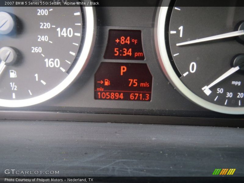 Alpine White / Black 2007 BMW 5 Series 550i Sedan