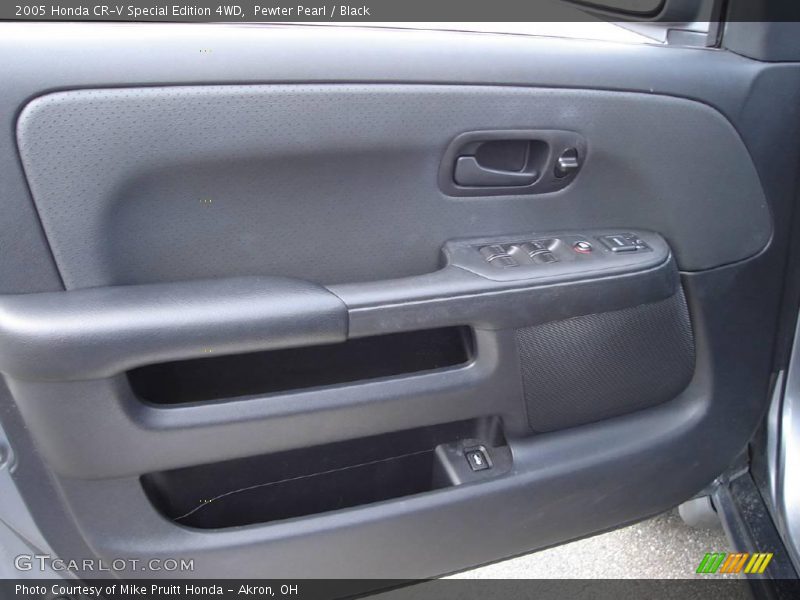 Pewter Pearl / Black 2005 Honda CR-V Special Edition 4WD