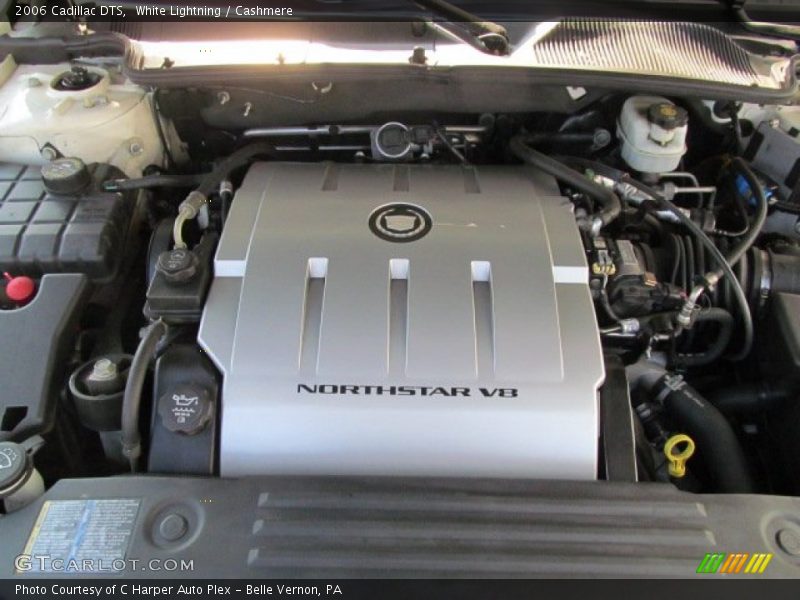 White Lightning / Cashmere 2006 Cadillac DTS
