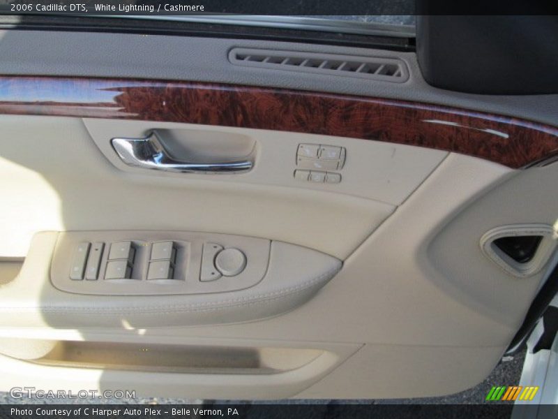 White Lightning / Cashmere 2006 Cadillac DTS