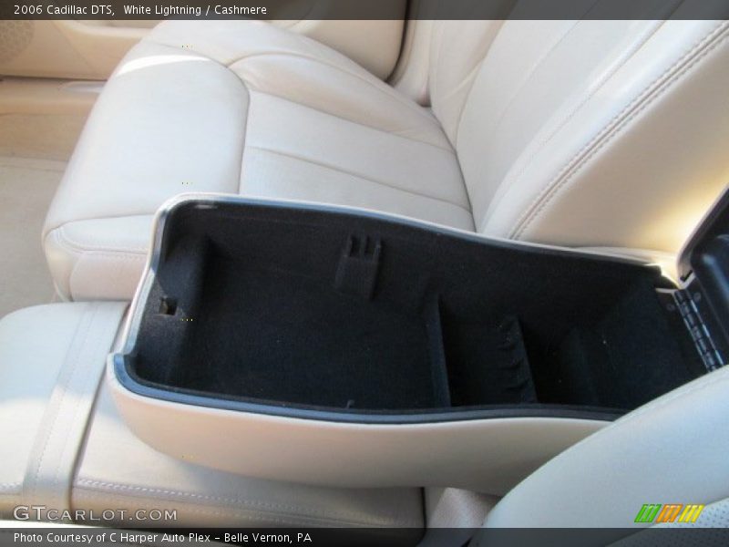 White Lightning / Cashmere 2006 Cadillac DTS