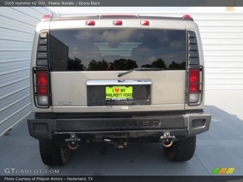 Pewter Metallic / Ebony Black 2005 Hummer H2 SUV