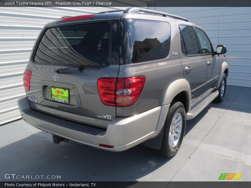 Phantom Gray Pearl / Charcoal 2004 Toyota Sequoia SR5
