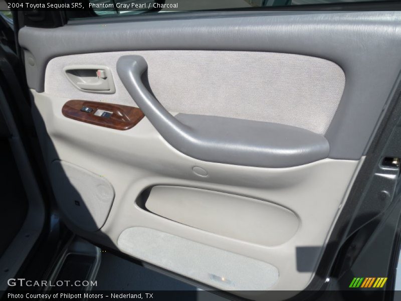 Phantom Gray Pearl / Charcoal 2004 Toyota Sequoia SR5