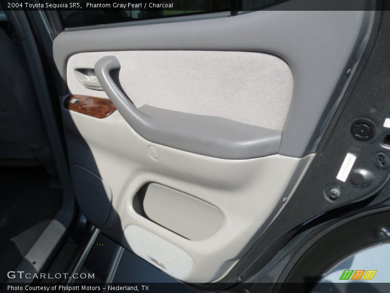 Phantom Gray Pearl / Charcoal 2004 Toyota Sequoia SR5