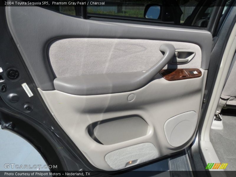 Phantom Gray Pearl / Charcoal 2004 Toyota Sequoia SR5