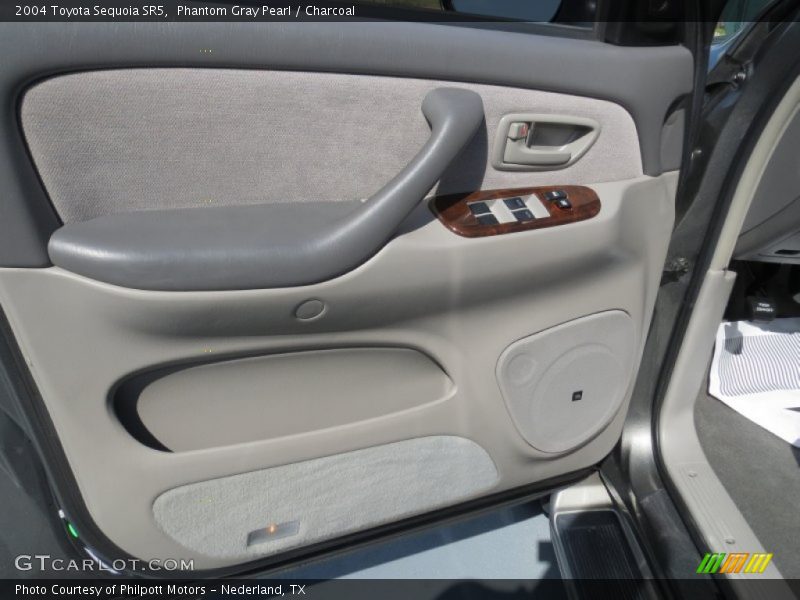 Phantom Gray Pearl / Charcoal 2004 Toyota Sequoia SR5