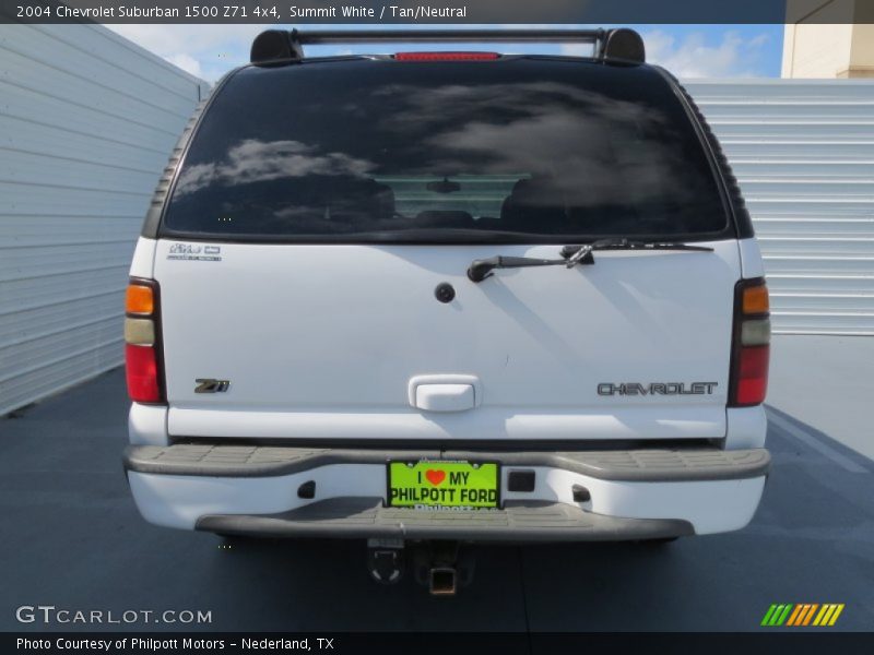 Summit White / Tan/Neutral 2004 Chevrolet Suburban 1500 Z71 4x4