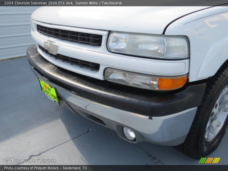 Summit White / Tan/Neutral 2004 Chevrolet Suburban 1500 Z71 4x4