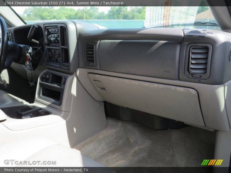 Summit White / Tan/Neutral 2004 Chevrolet Suburban 1500 Z71 4x4