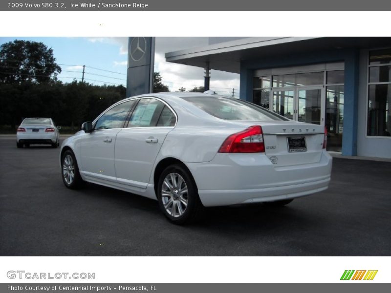 Ice White / Sandstone Beige 2009 Volvo S80 3.2
