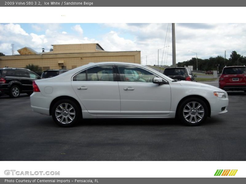Ice White / Sandstone Beige 2009 Volvo S80 3.2