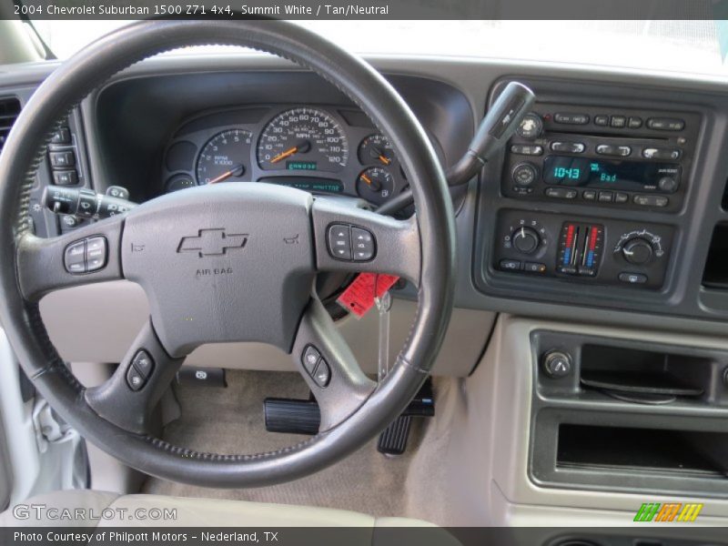 Summit White / Tan/Neutral 2004 Chevrolet Suburban 1500 Z71 4x4