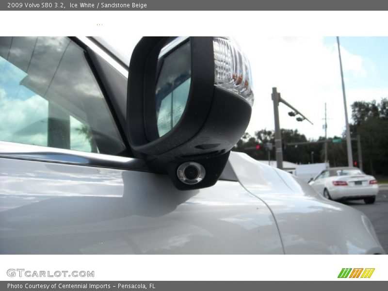 Ice White / Sandstone Beige 2009 Volvo S80 3.2