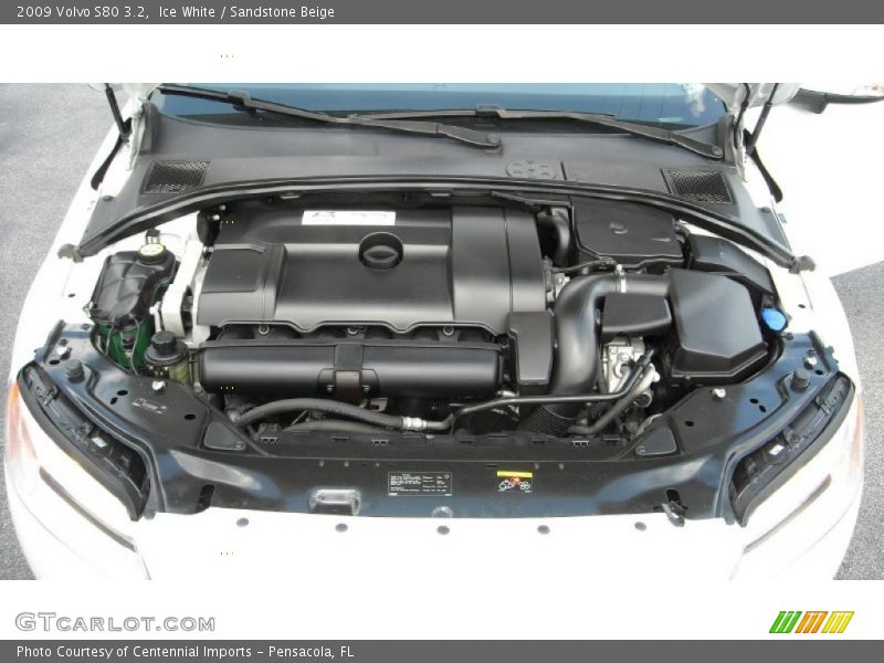 Ice White / Sandstone Beige 2009 Volvo S80 3.2