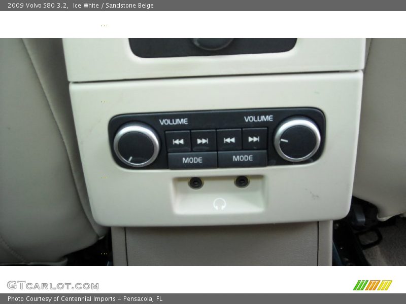 Ice White / Sandstone Beige 2009 Volvo S80 3.2