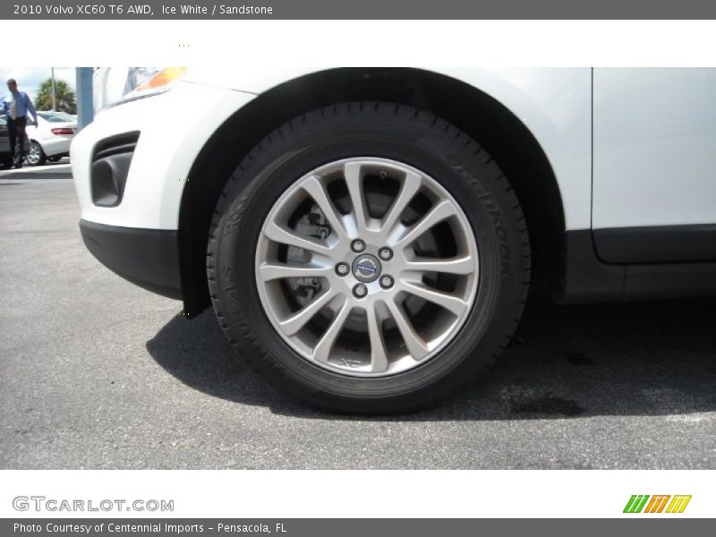 Ice White / Sandstone 2010 Volvo XC60 T6 AWD