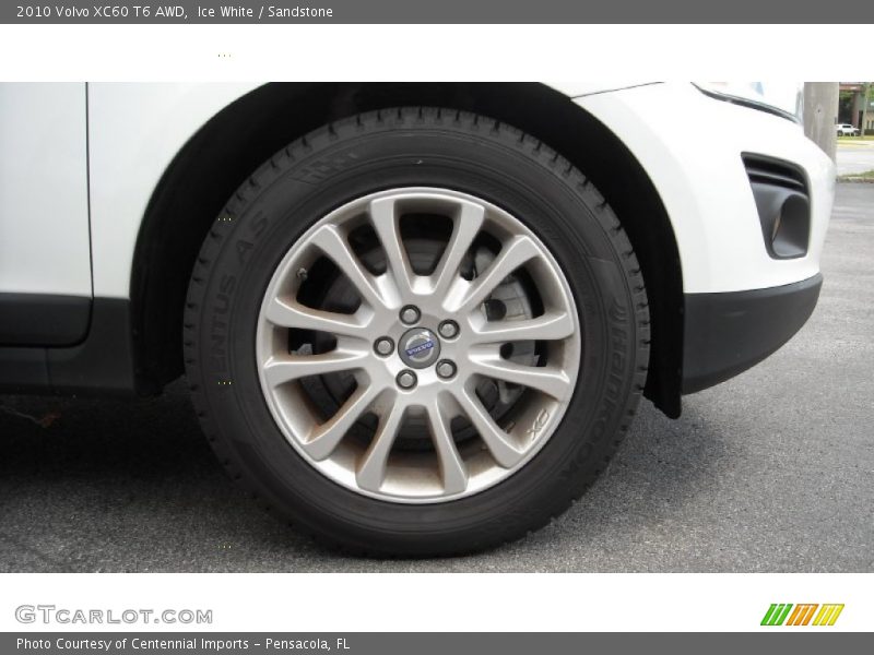 Ice White / Sandstone 2010 Volvo XC60 T6 AWD