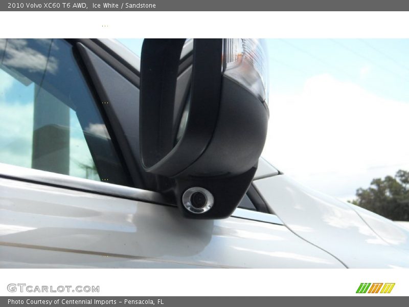 Ice White / Sandstone 2010 Volvo XC60 T6 AWD