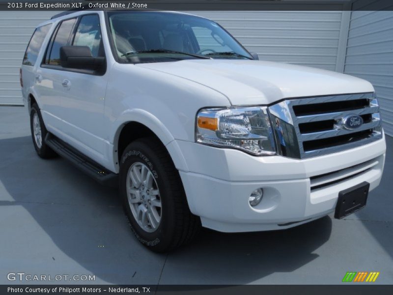 Oxford White / Stone 2013 Ford Expedition XLT