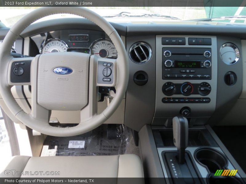 Dashboard of 2013 Expedition XLT