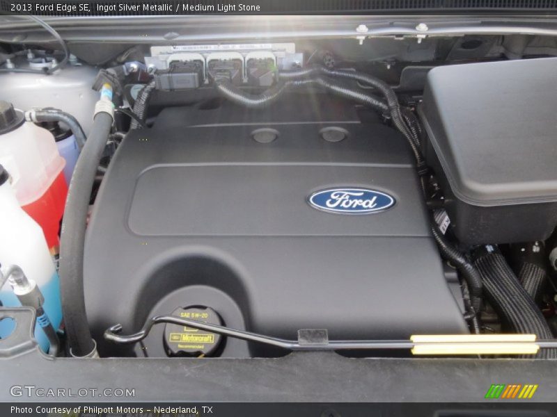 Ingot Silver Metallic / Medium Light Stone 2013 Ford Edge SE