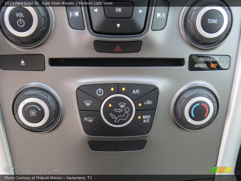 Ingot Silver Metallic / Medium Light Stone 2013 Ford Edge SE