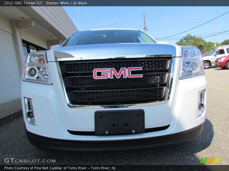 Olympic White / Jet Black 2012 GMC Terrain SLT