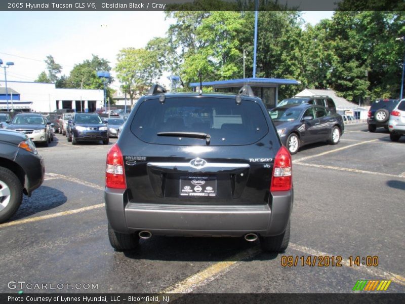 Obsidian Black / Gray 2005 Hyundai Tucson GLS V6