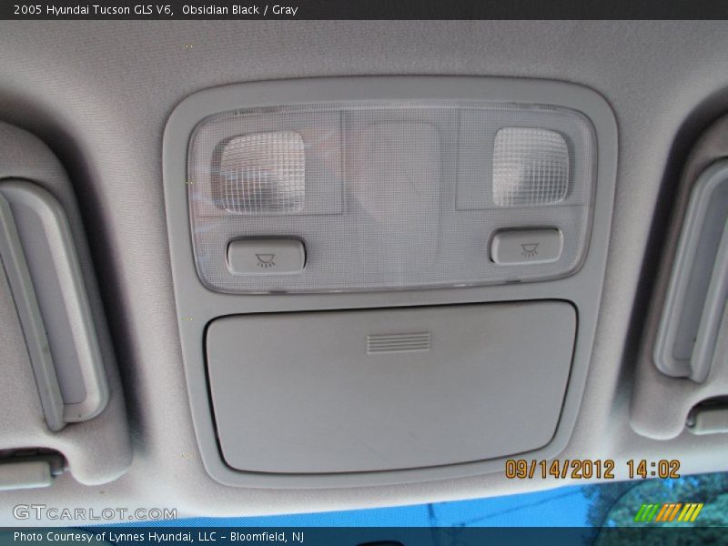 Obsidian Black / Gray 2005 Hyundai Tucson GLS V6