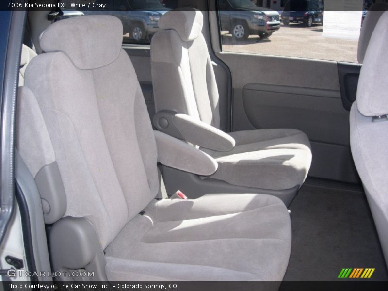 White / Gray 2006 Kia Sedona LX