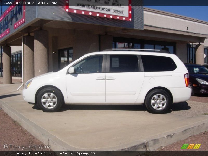 White / Gray 2006 Kia Sedona LX
