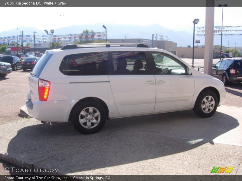 White / Gray 2006 Kia Sedona LX