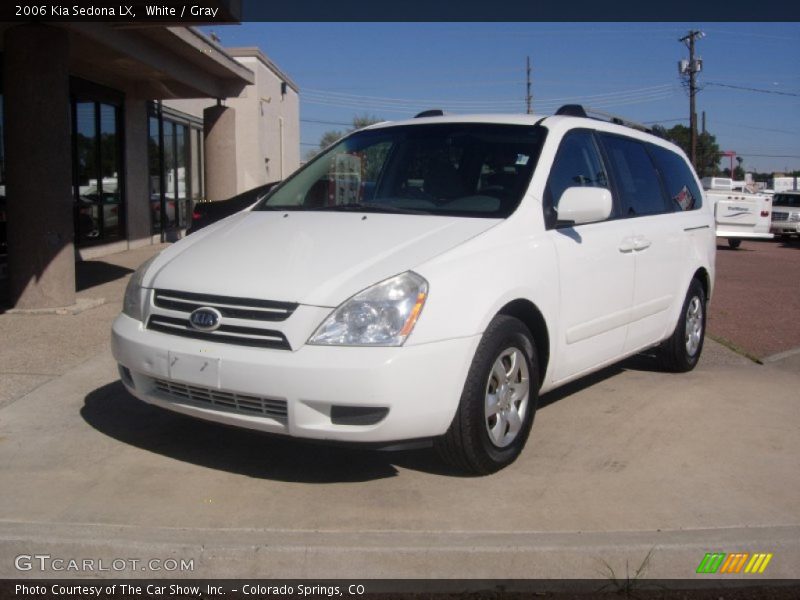 White / Gray 2006 Kia Sedona LX