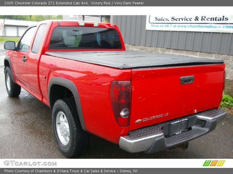 Victory Red / Very Dark Pewter 2005 Chevrolet Colorado Z71 Extended Cab 4x4